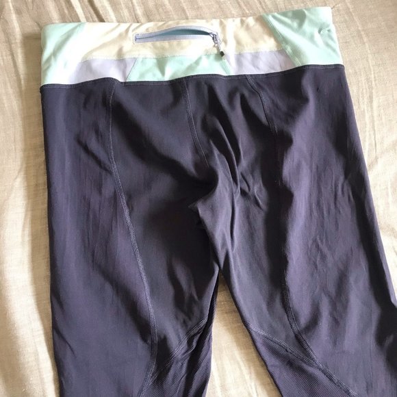 Lululemon Run Inspire Crops - Picture 5 of 5